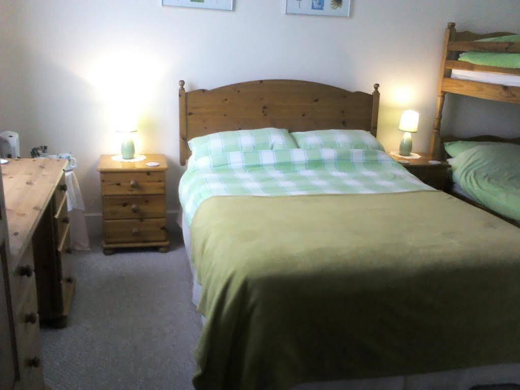 Lea Hurst B & B Bournemouth Ngoại thất bức ảnh