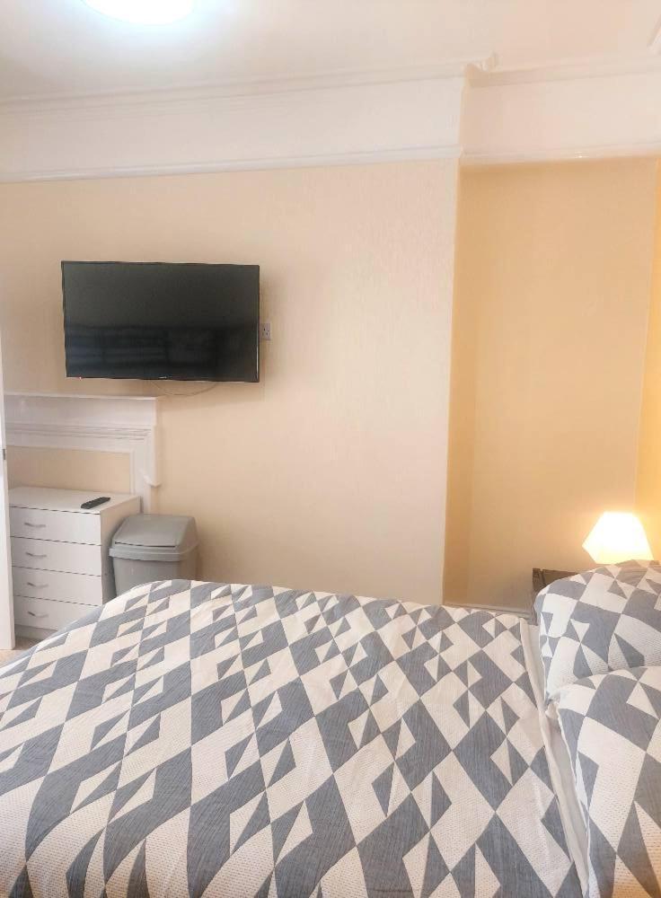 Lea Hurst B & B Bournemouth Ngoại thất bức ảnh