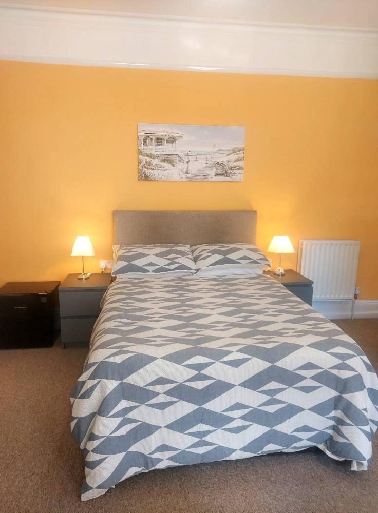 Lea Hurst B & B Bournemouth Ngoại thất bức ảnh