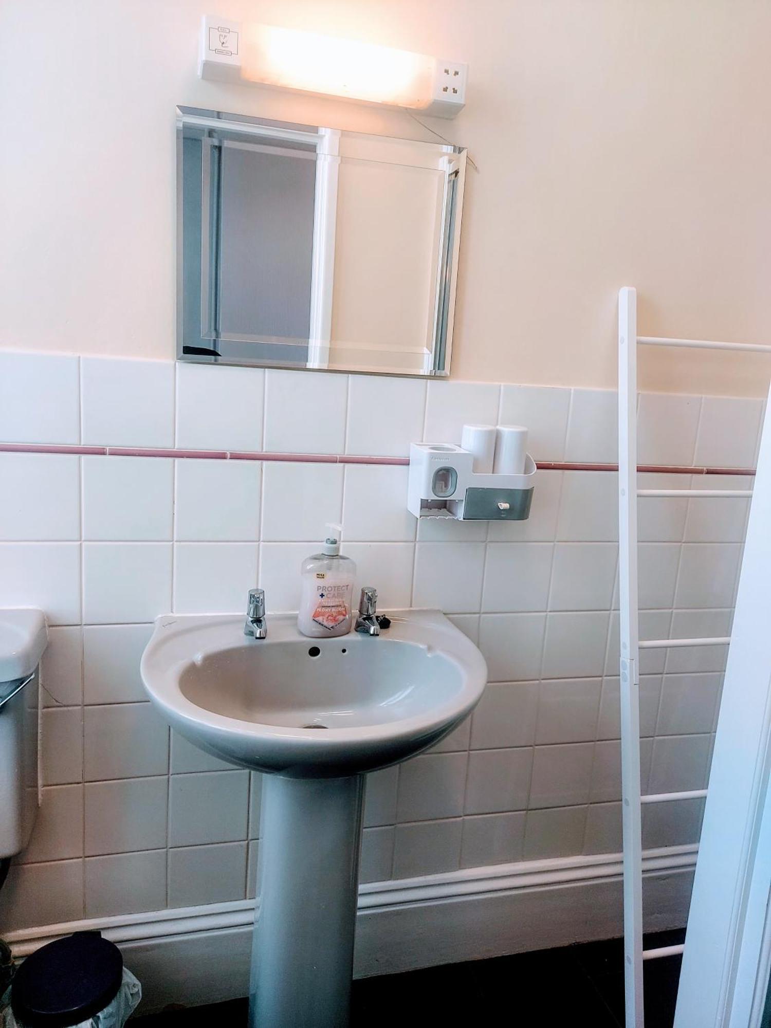 Lea Hurst B & B Bournemouth Ngoại thất bức ảnh