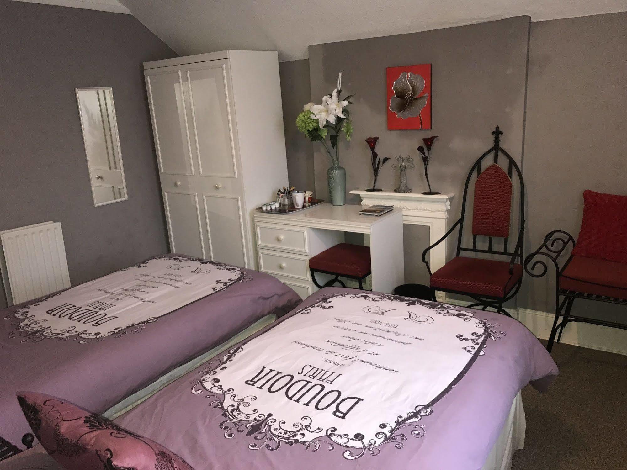 Lea Hurst B & B Bournemouth Ngoại thất bức ảnh