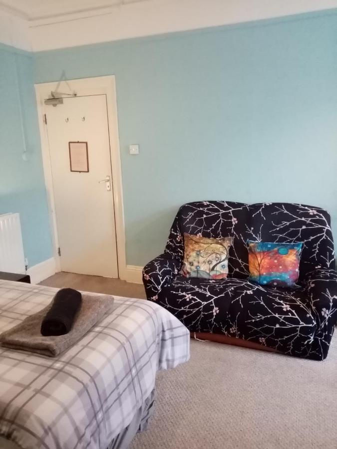 Lea Hurst B & B Bournemouth Ngoại thất bức ảnh